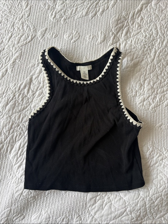H&M Tops - H&M Black Ribbed Crop Tank with White Crochet Trim